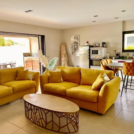 Mare Piscine Et Villa Zonza